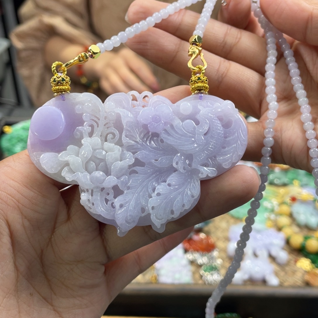 翡翠颈饰未镶嵌代编织