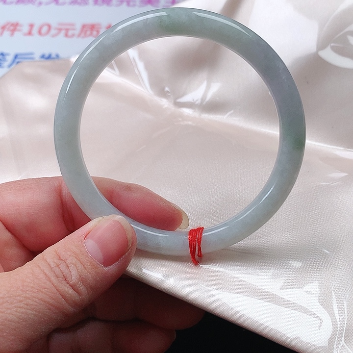 翡翠手镯未镶嵌翡翠115