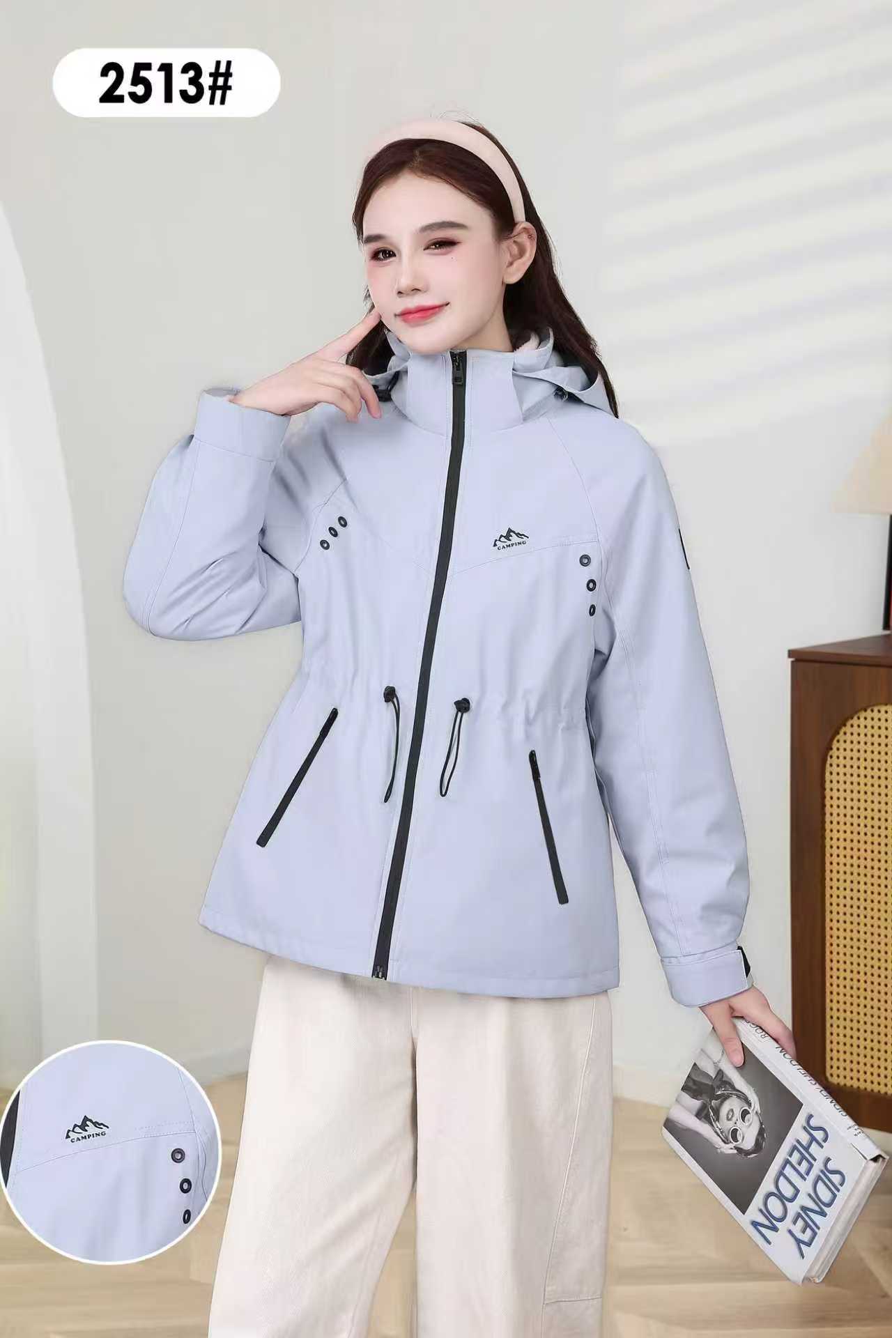 时尚百搭2025秋冬新款休闲显瘦连帽外套女加绒内胆可拆卸两件套