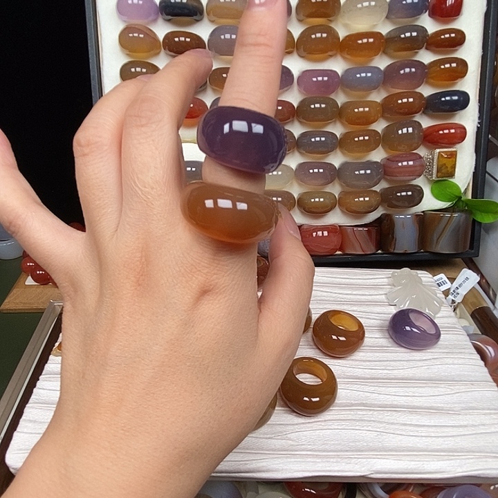 K***l玛瑙/玉髓未镶嵌戒指