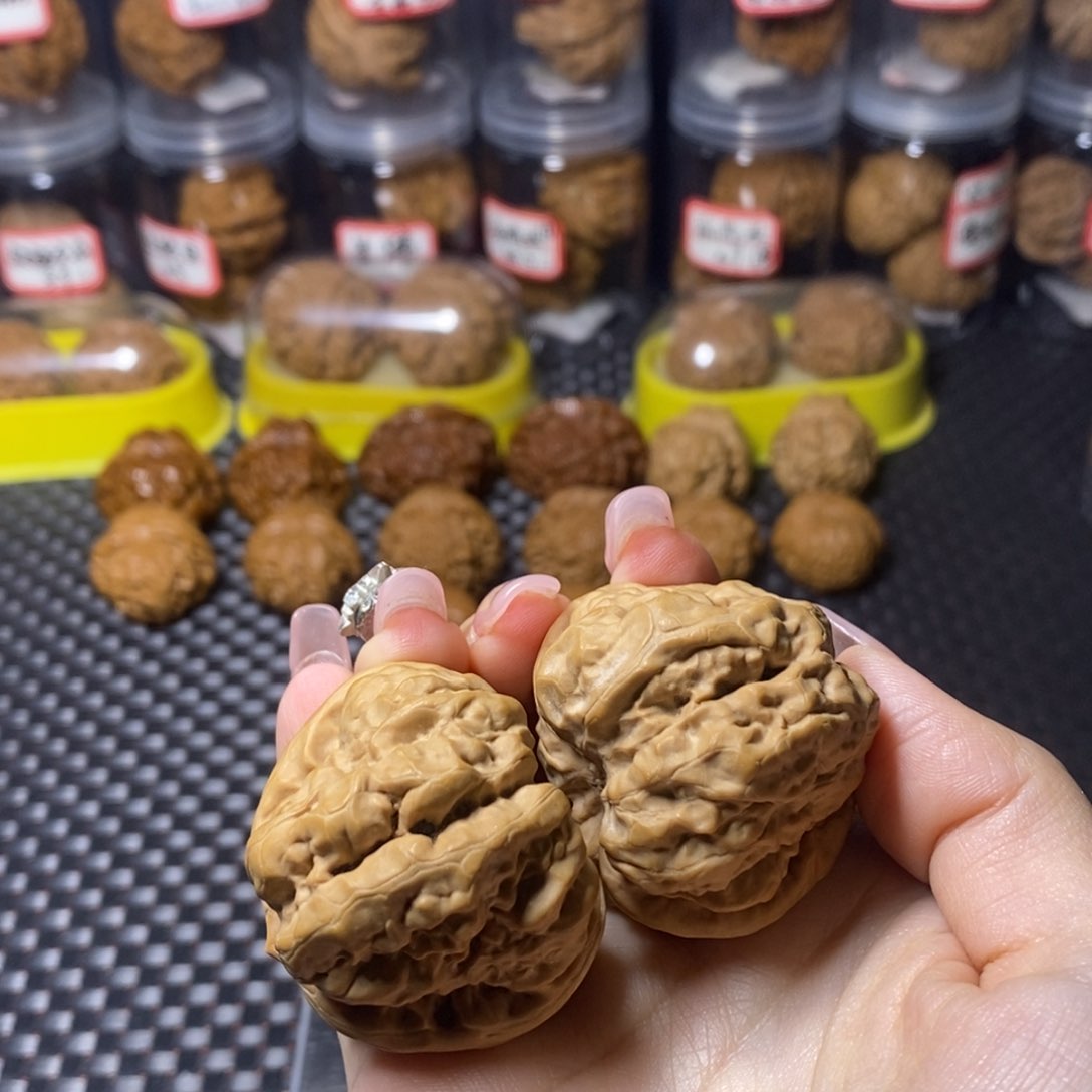 文玩核桃吊坠开*蛤蟆头