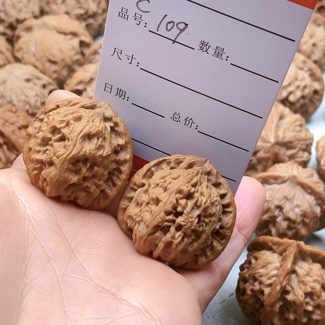 把件桃核109号三角白34尺