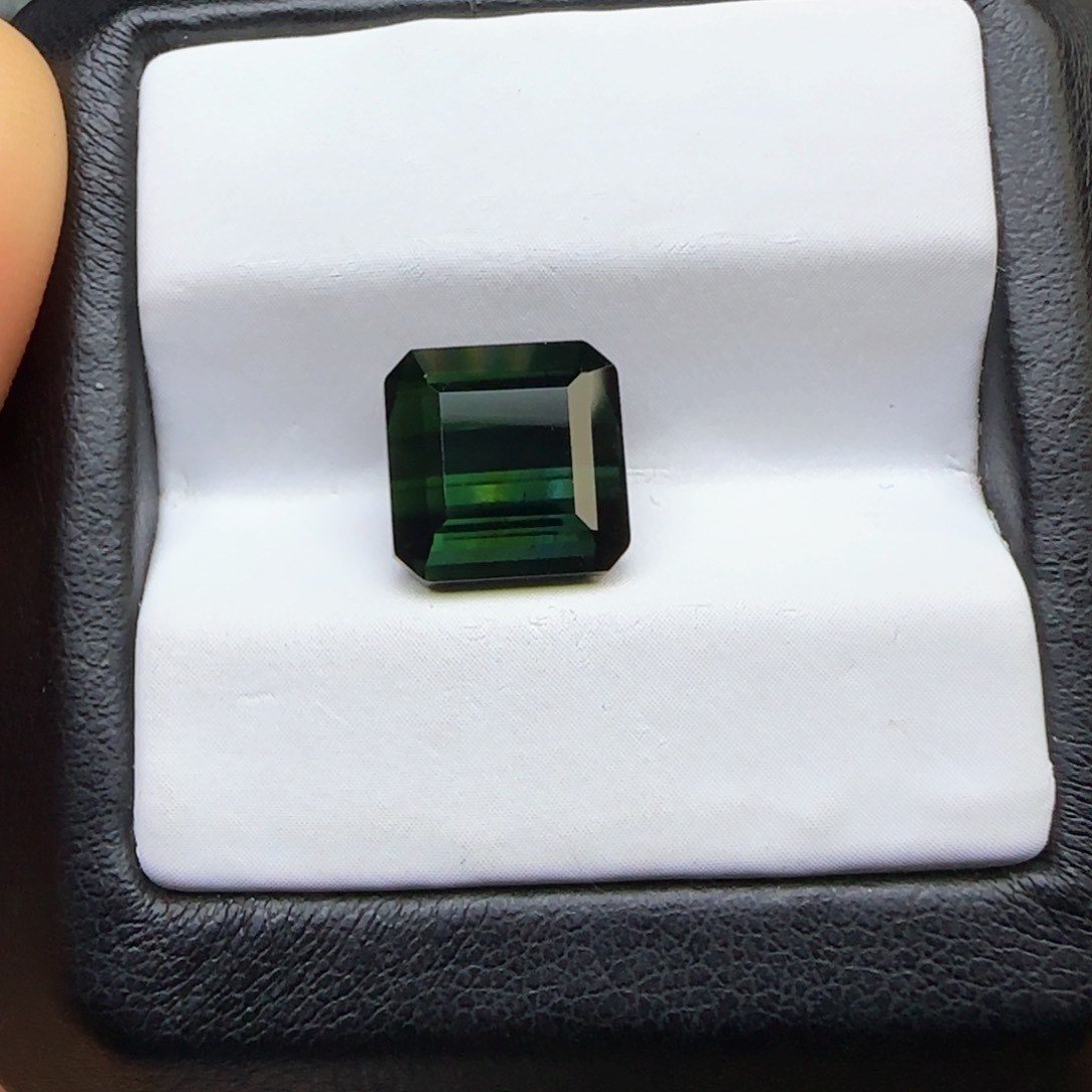 碧玺珠宝半成品未镶嵌天然无优化4.77克拉