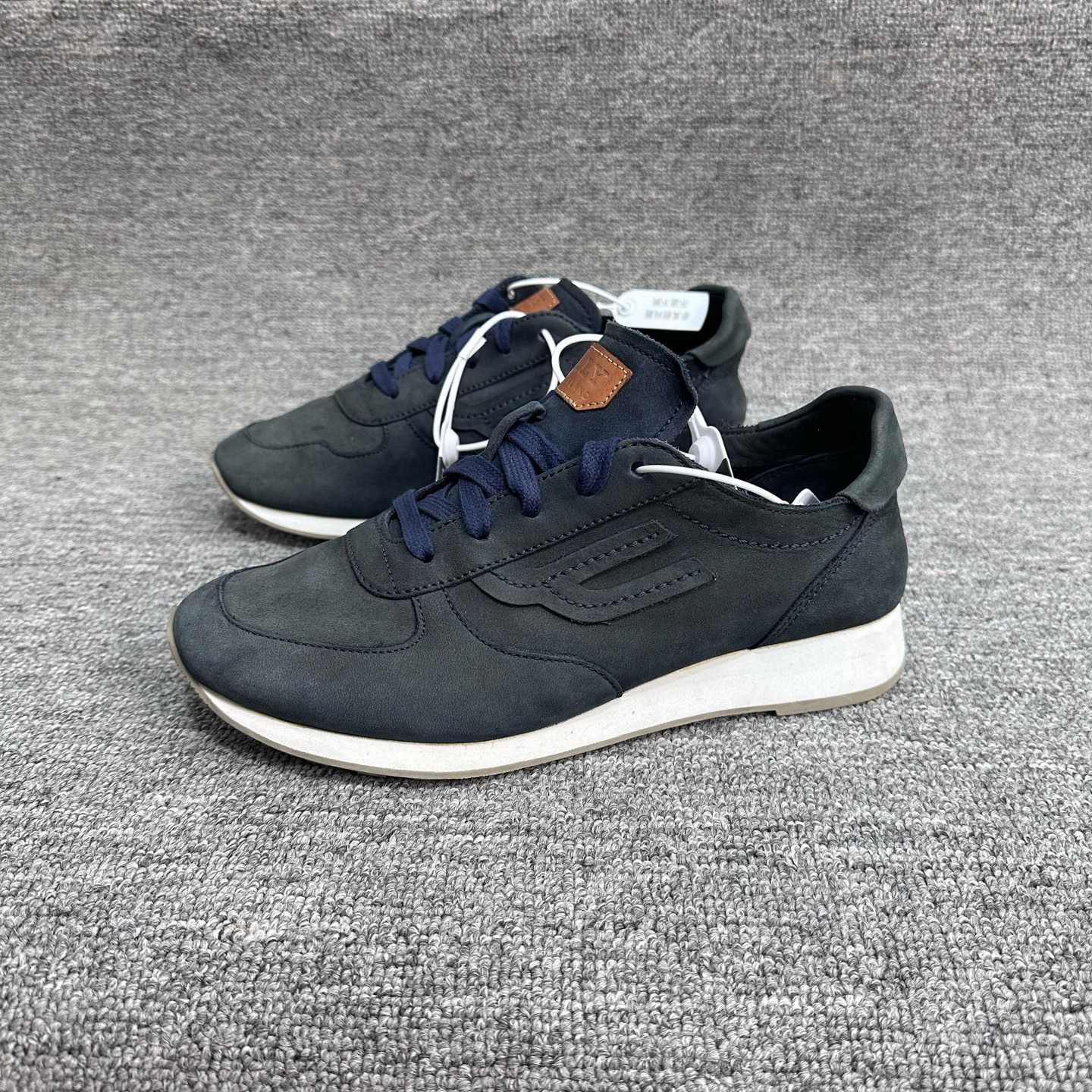 99新 BALLY/巴利 39.5码 巴利运动鞋 休闲鞋 鞋底磨损很小255
