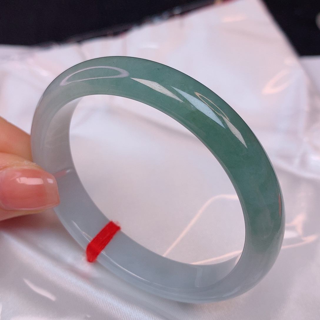 【闪购商品】翡翠未镶嵌手镯女**丑52贵妃手镯