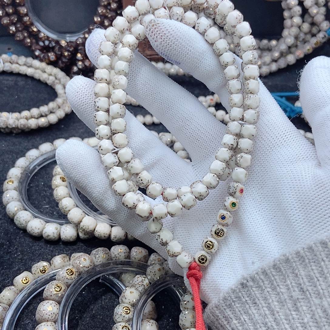 星月菩提吊坠玛****騒星月