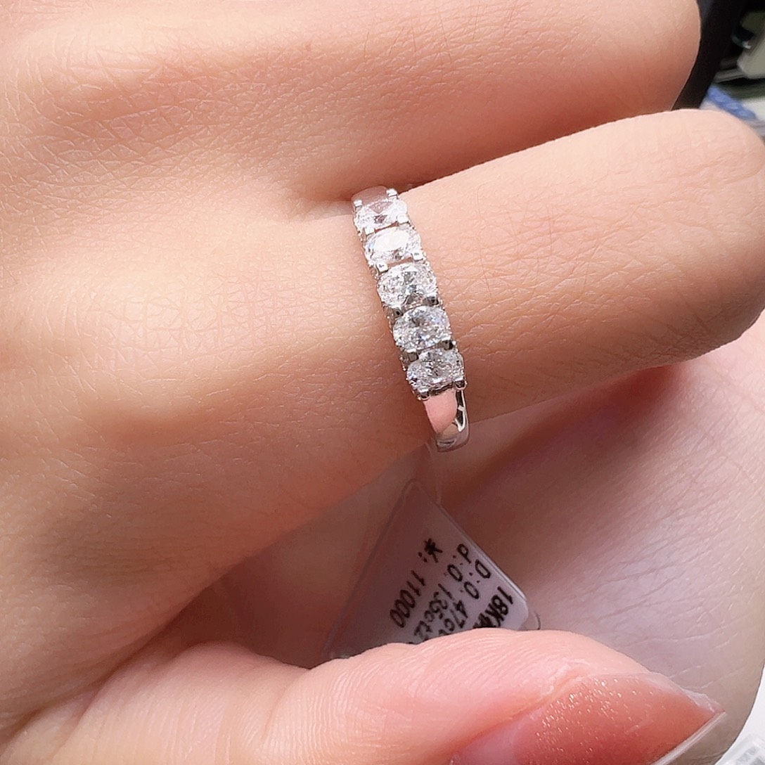 实验室培育钻石18K金镶嵌0.47克拉K白五钻椭圆排戒13号圈口