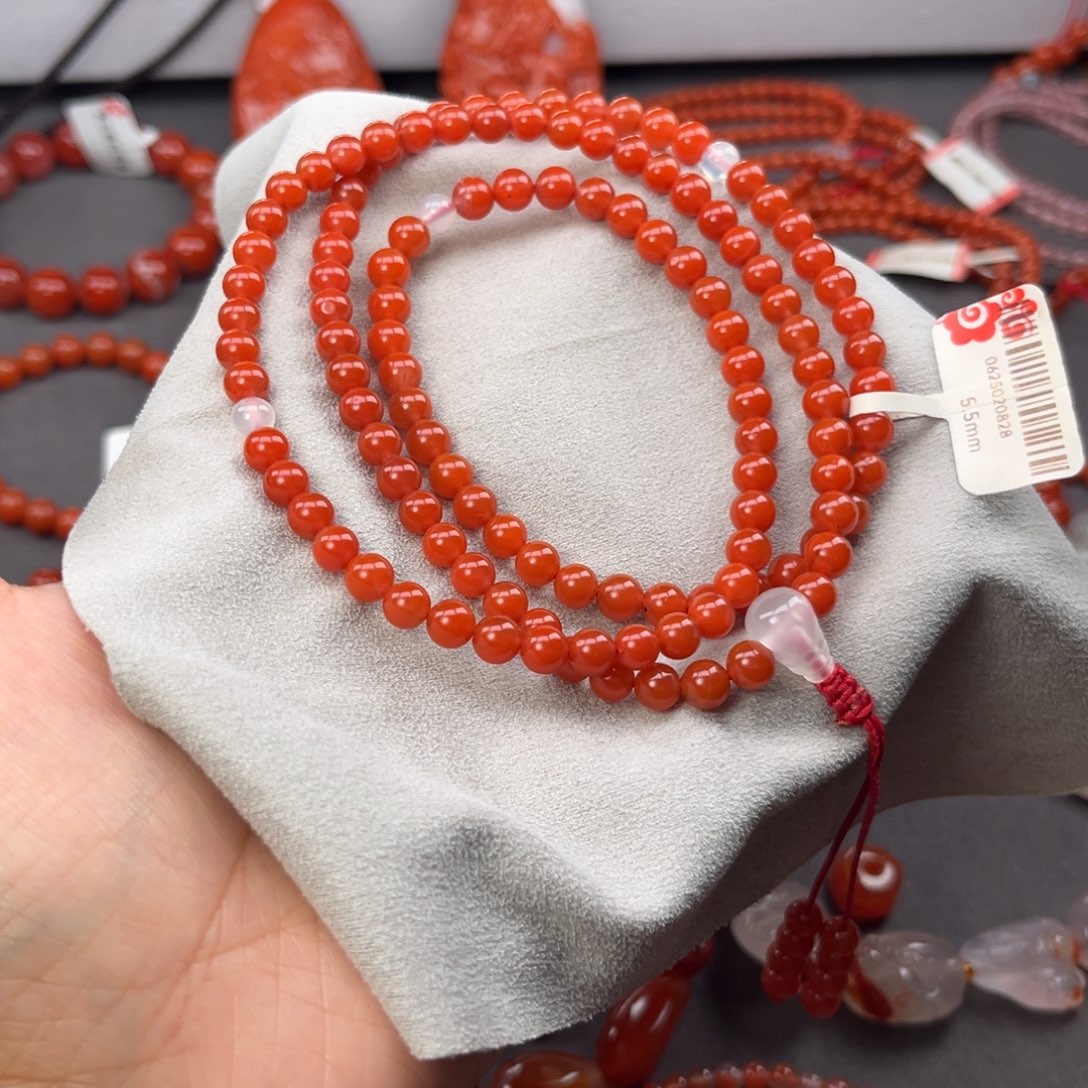 南红玛瑙未镶嵌手链