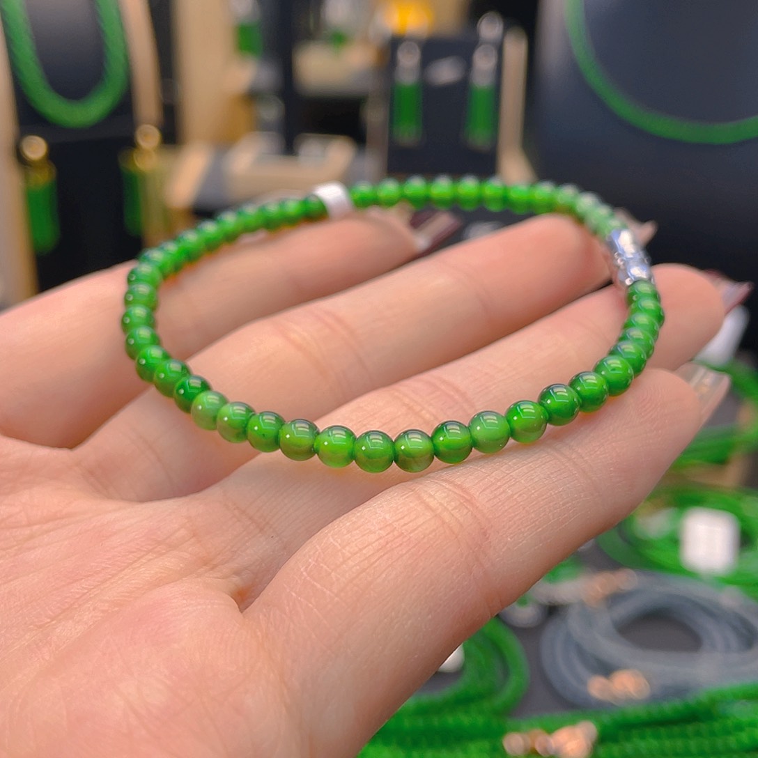 翡翠手链未镶嵌卡4