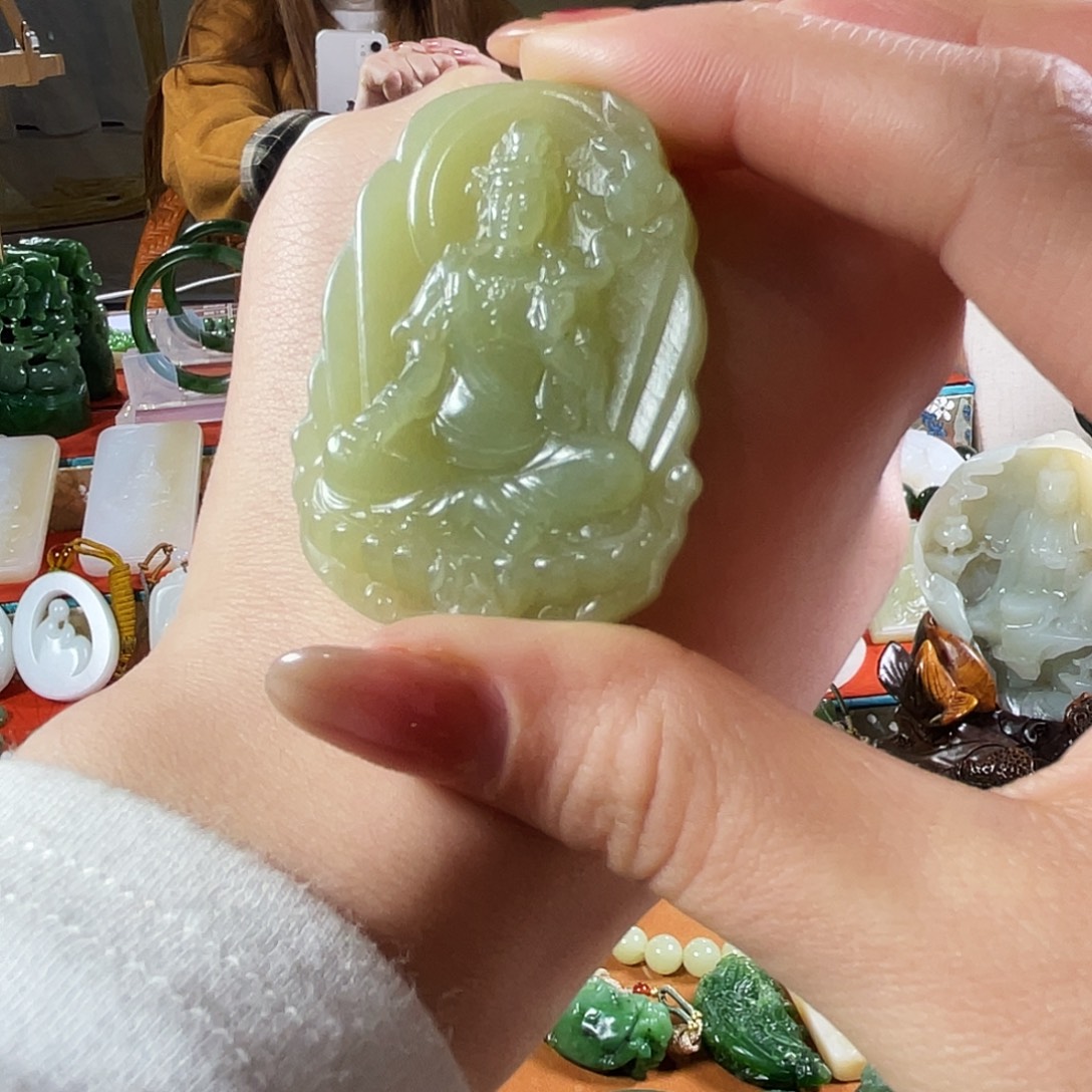 和田玉未镶嵌挂件