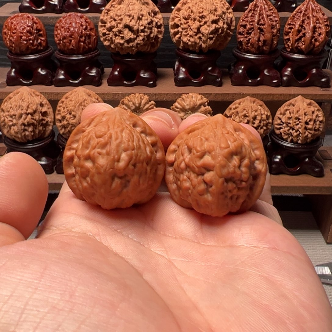 文玩核桃把件35九月元宝