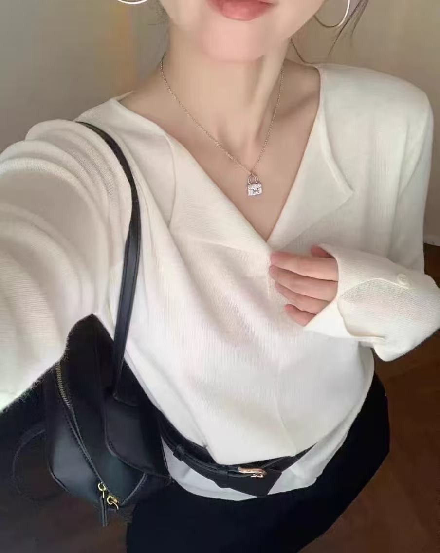 JING麦恬【云感私服】显瘦气质舒适细针织毛衣