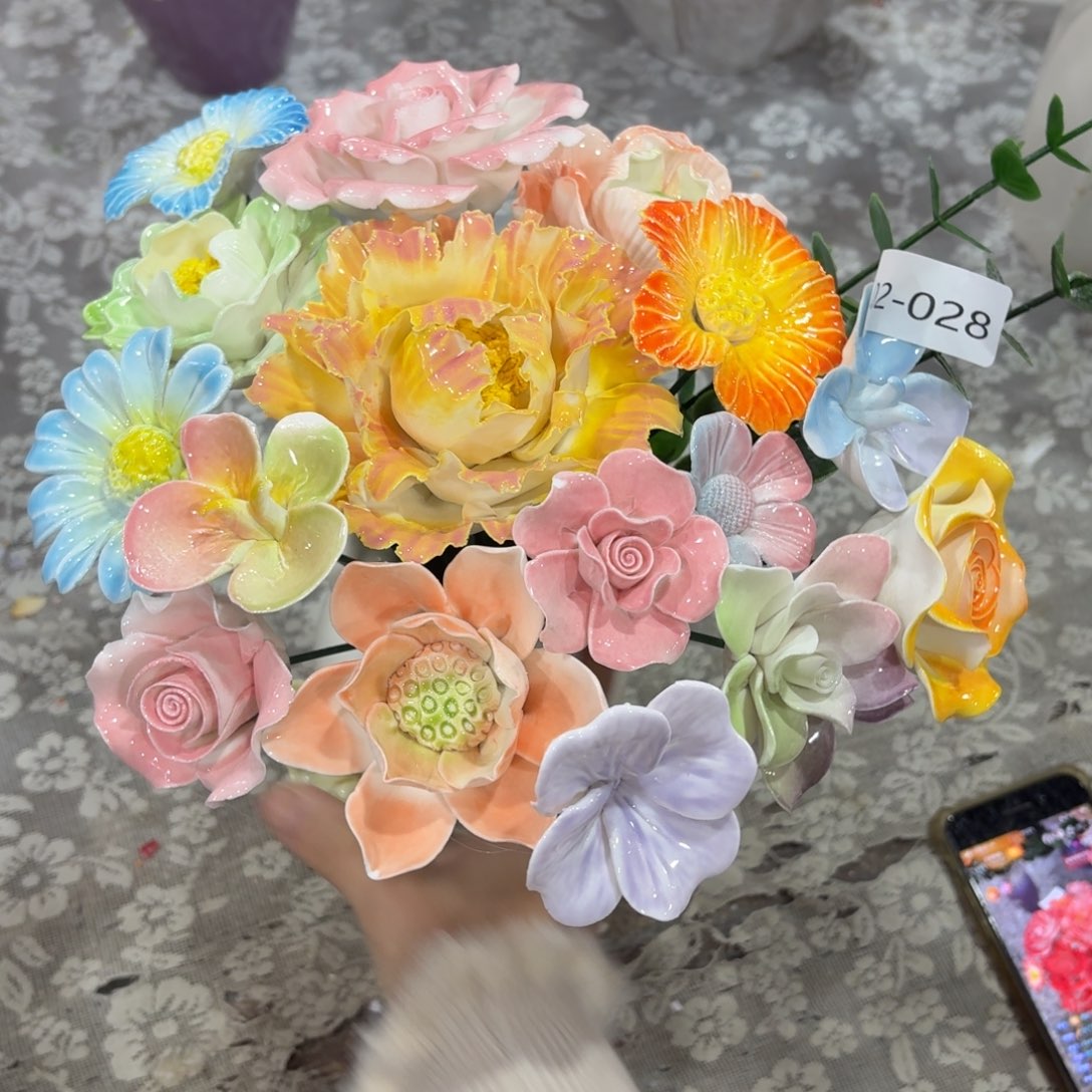 228 陶瓷花拍满20元发货，退款拉黑