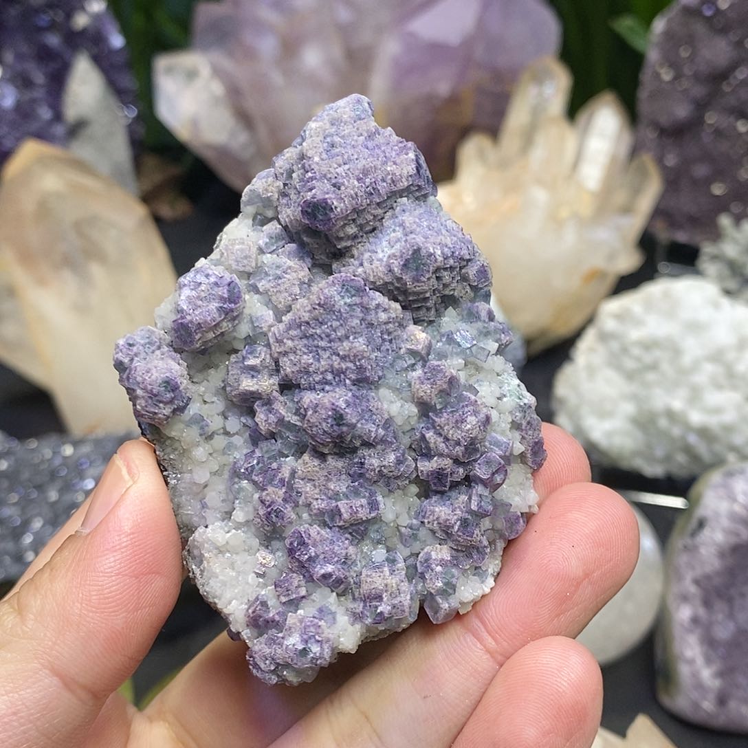 未镶嵌珠宝半成品水晶