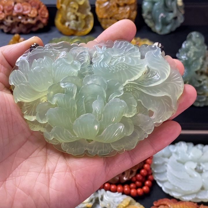 玲***岫玉未镶嵌项链毛衣链