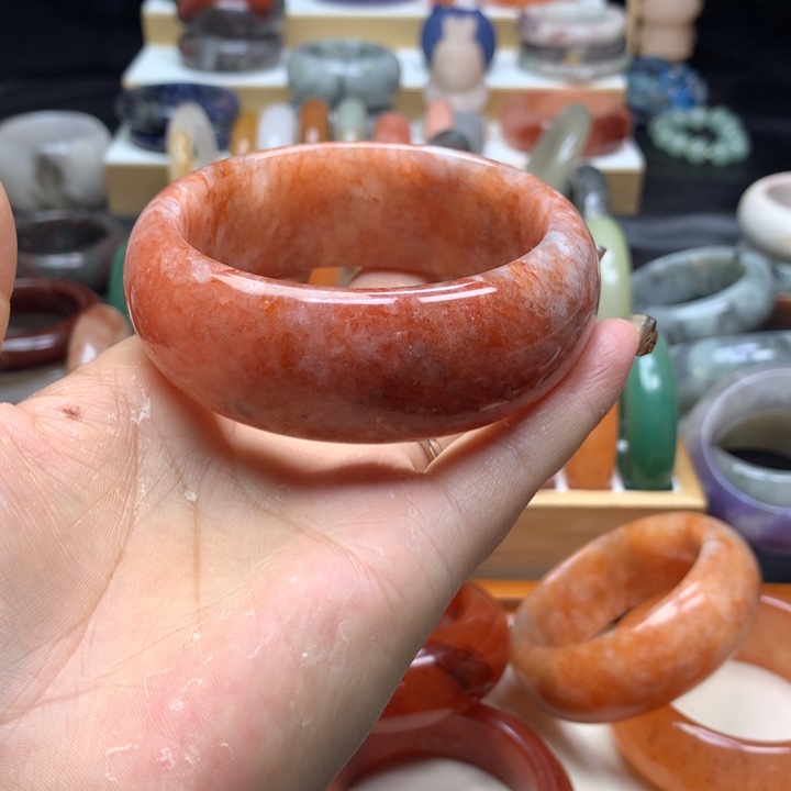 未镶嵌手镯石英质玉如*