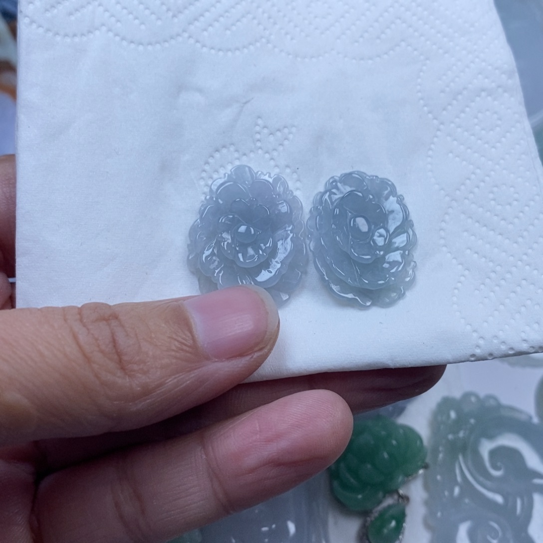 颈饰未镶嵌翡翠白***药翡翠