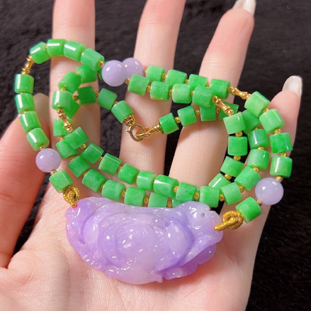 翡翠18K金镶嵌颈饰签收后24小时鉴赏期，过时不退