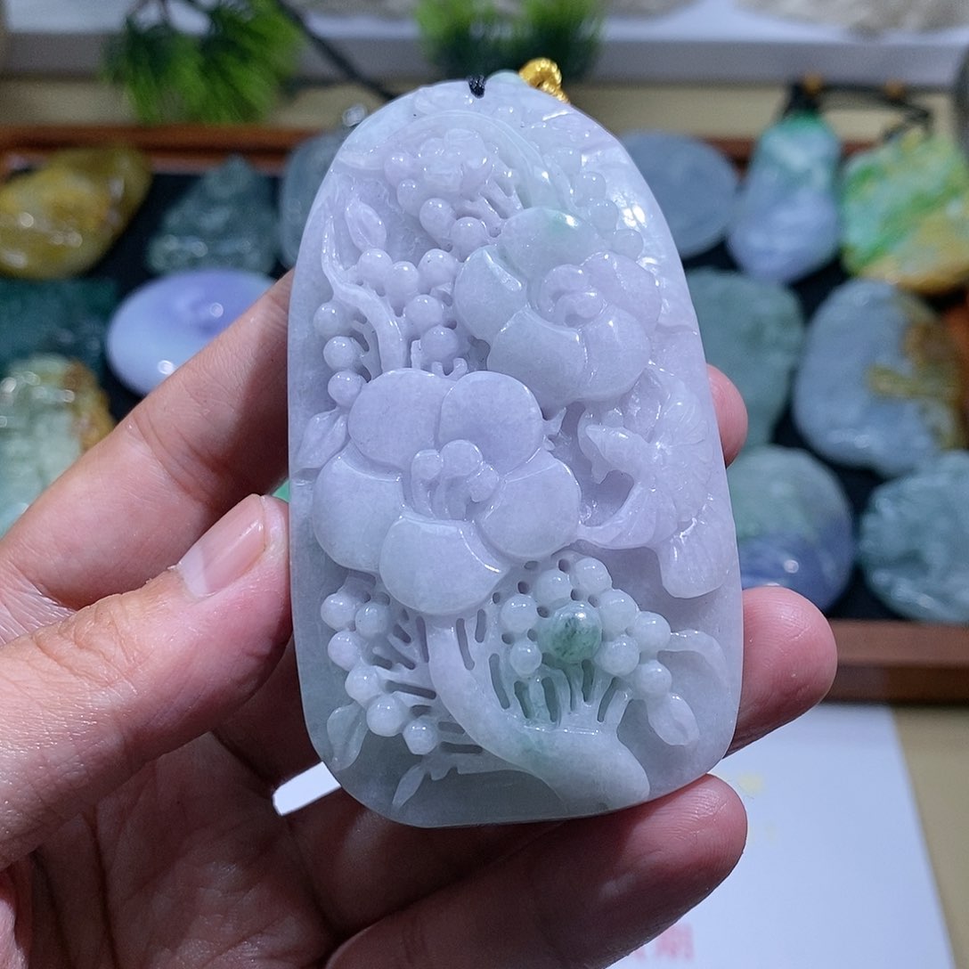 【闪购商品】翡翠颈饰未镶嵌喜上眉梢