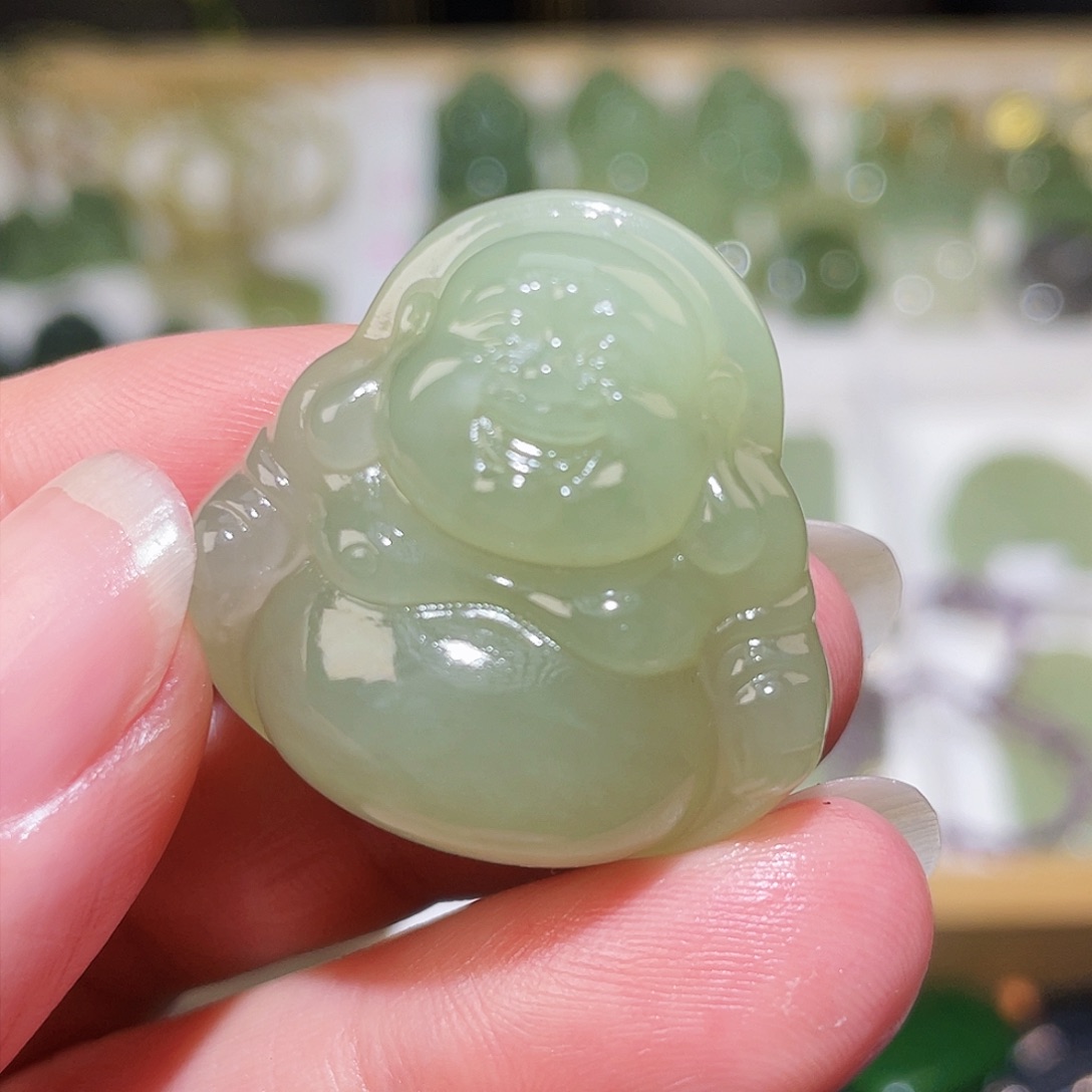 和田玉颈饰未镶嵌微包容，有棉