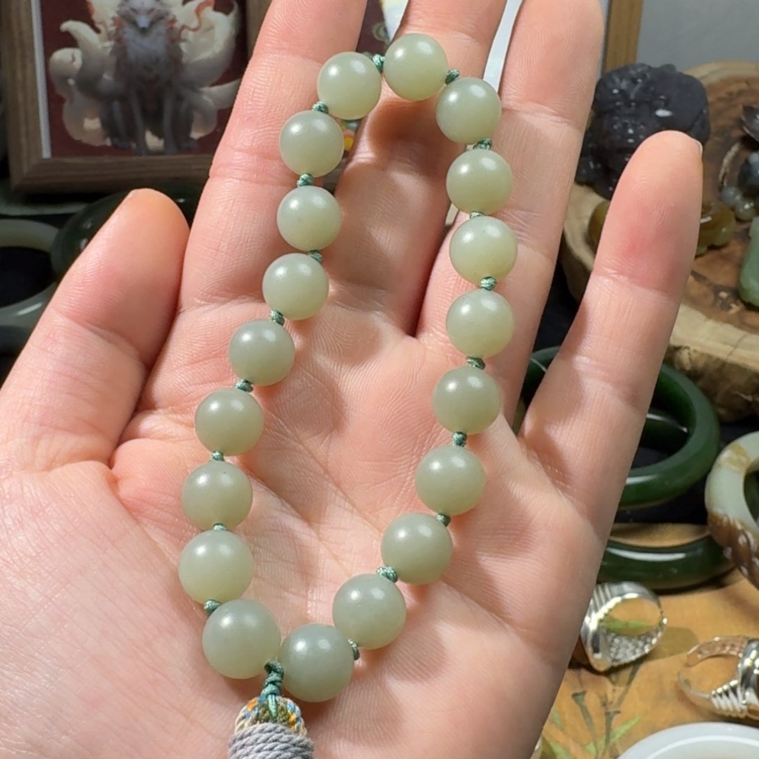 和田玉手串未镶嵌