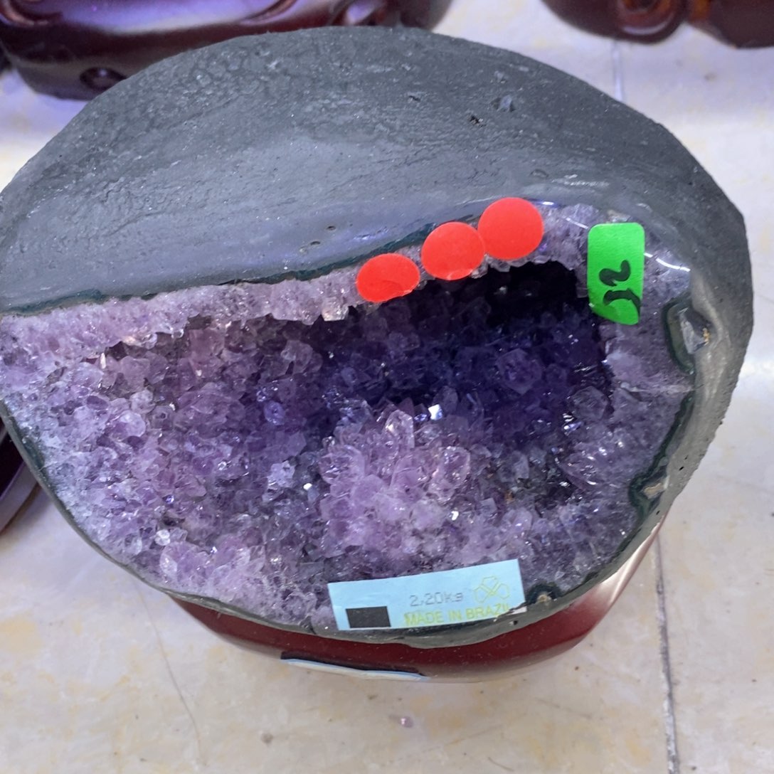 水晶摆件未镶嵌好好