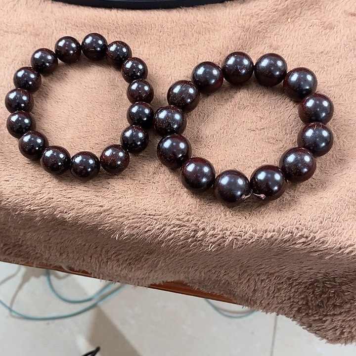 檀香紫檀（小叶紫檀）K****n