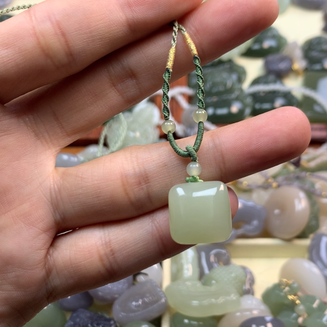 【闪购商品】和田玉颈饰未镶嵌