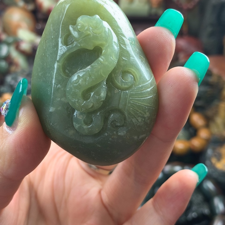 岫岩河磨玉（透闪石质玉）把件未镶嵌