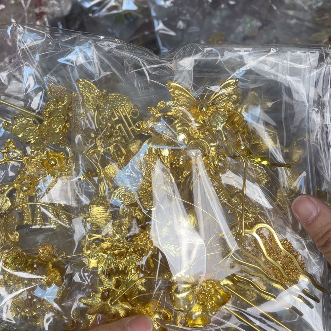 混合材质新娘头饰默认微瑕不退换