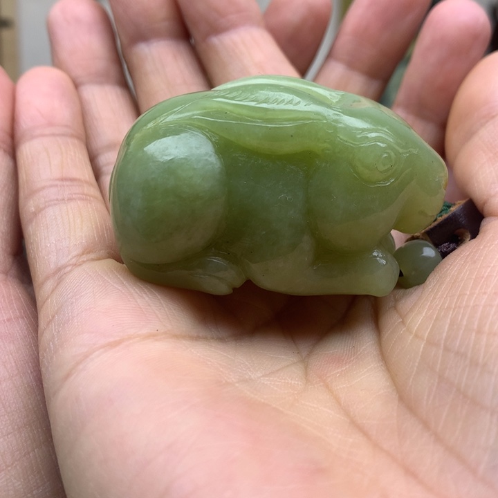 【闪购商品】透闪石质玉手把未镶嵌