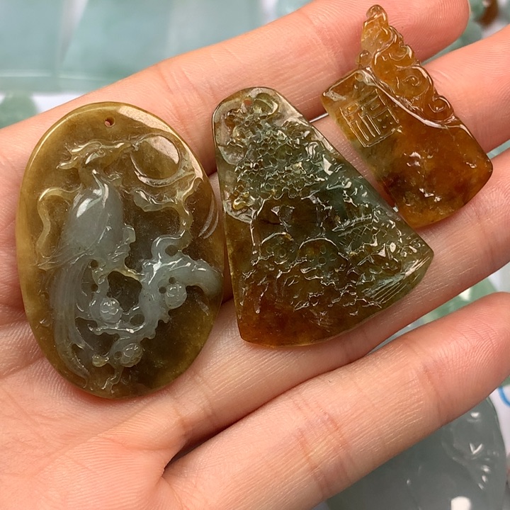 翡翠未镶嵌颈饰爱****姐翡翠