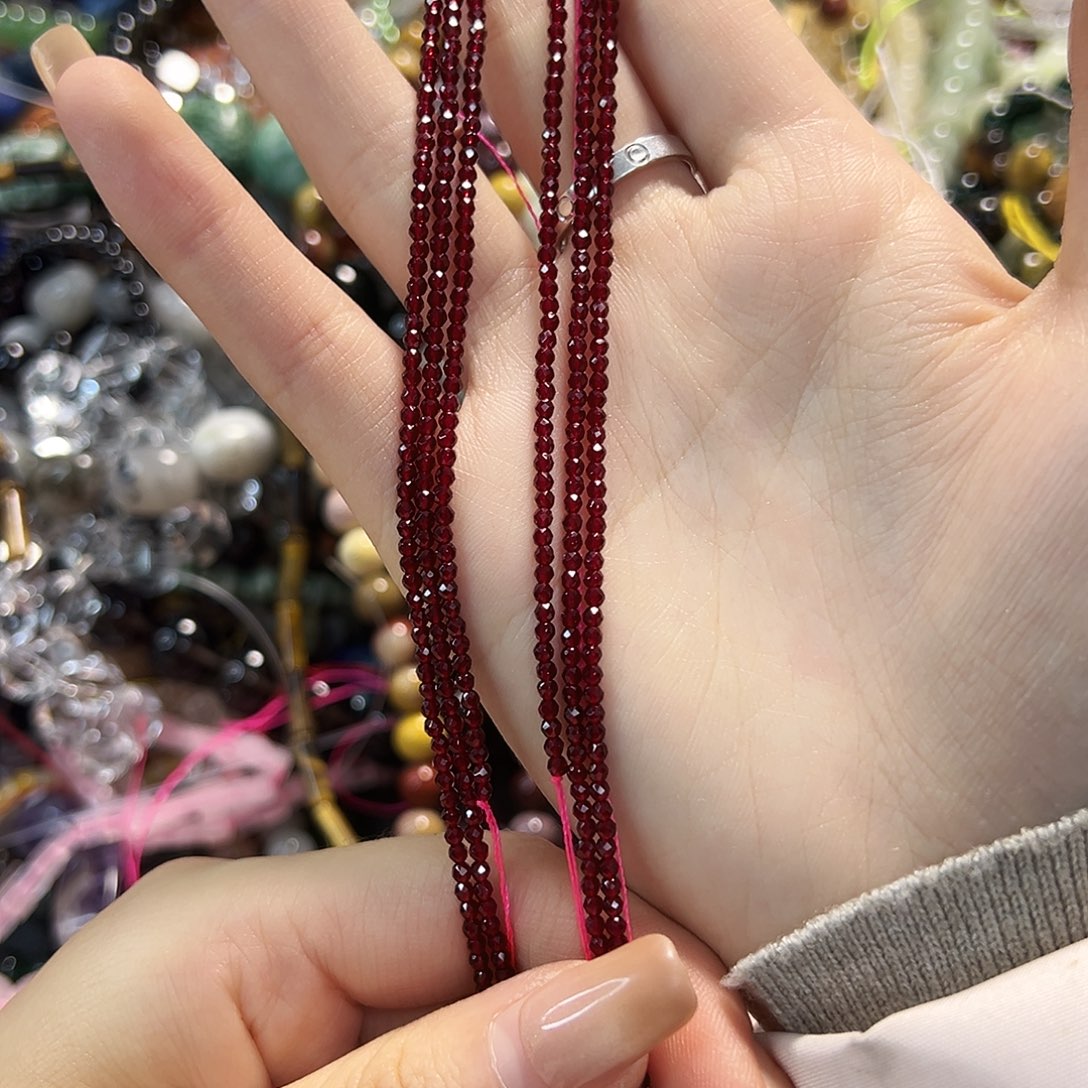 玛瑙/玉髓未镶嵌珠宝半成品紫牙乌石榴石卡2三条