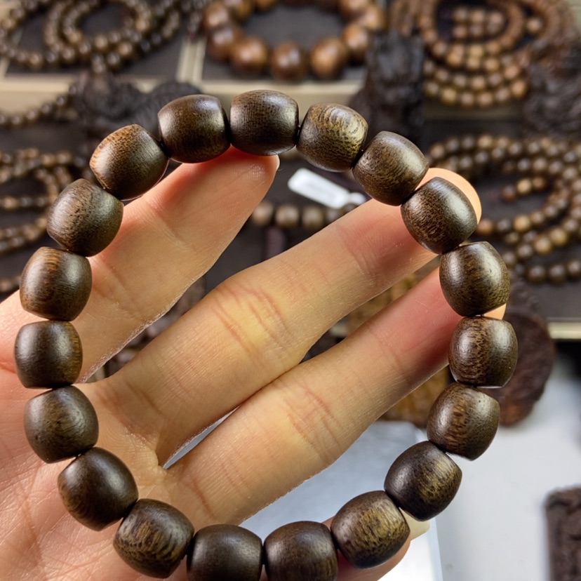 【闪购商品】沉香手串深**云越南白棋