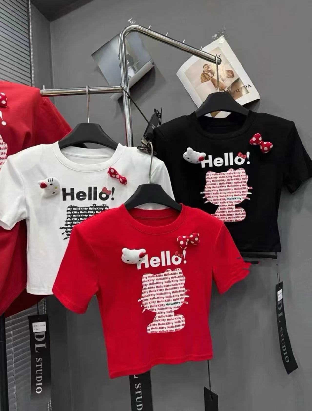 NICE圈圈、卡通KT猫立体别针辣妹短袖T恤A1198