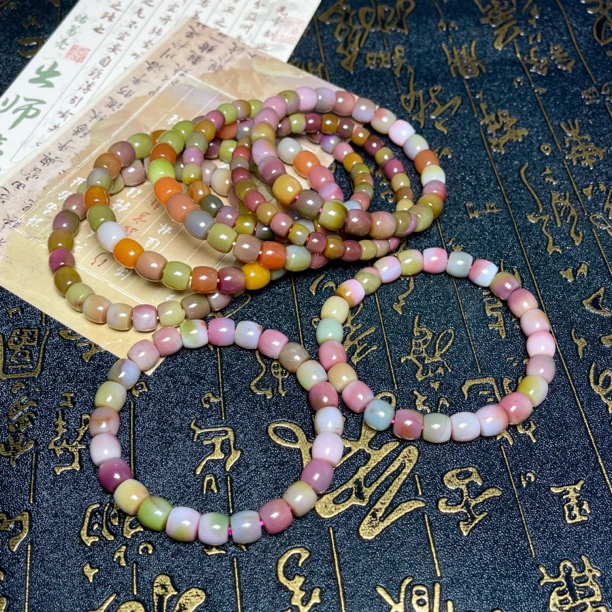 天然四川大凉山盐源玛瑙浓郁炫彩老矿料直切手串手链配饰礼物送礼