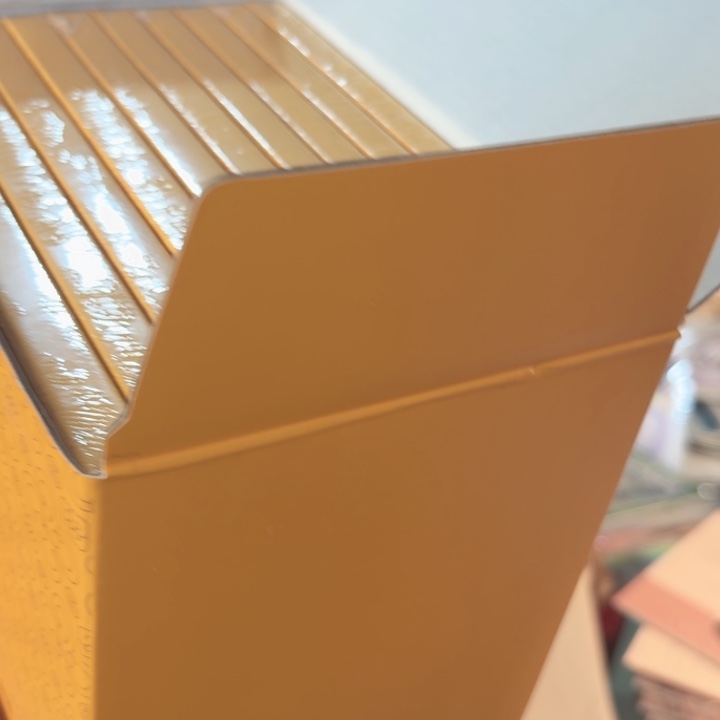 其他普通金属1盒10册，金蛇瑰宝