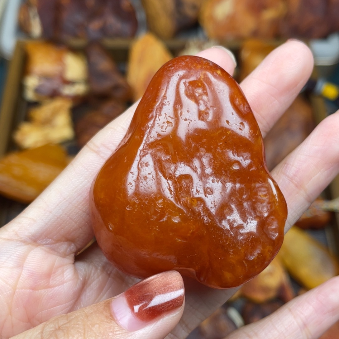 琥珀未镶嵌珠宝奇石