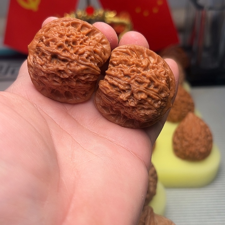 奇***果吊坠文玩核桃血麒麟