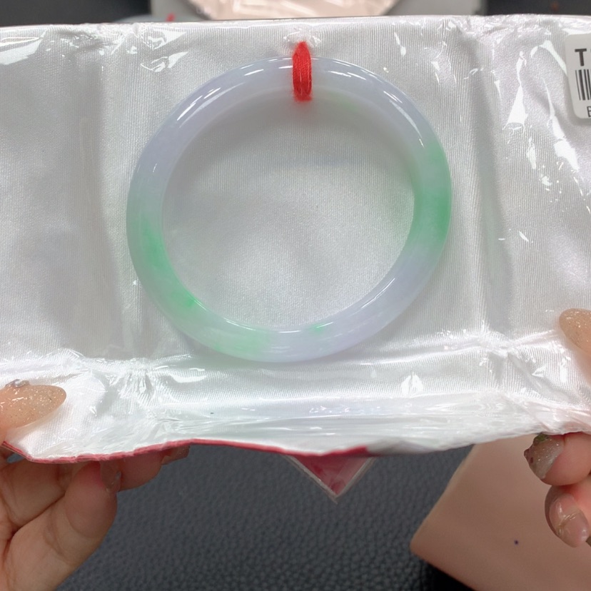 【闪购商品】翡翠手镯未镶嵌兜**翡翠