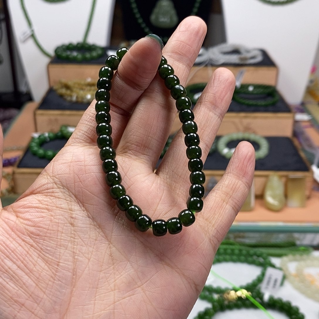 和田玉（碧玉）颈饰未镶嵌6×5