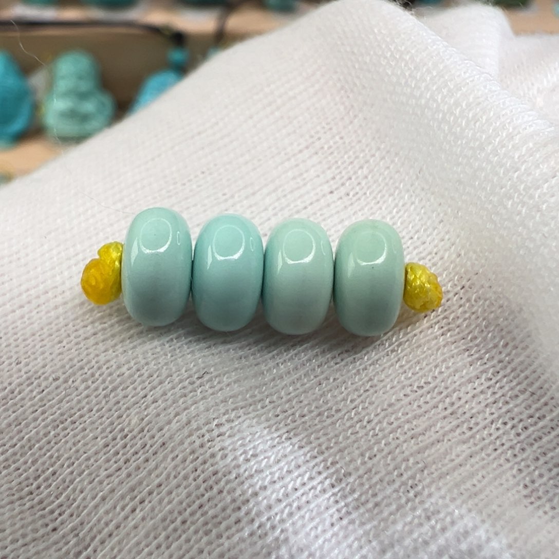 绿松石配饰未镶嵌