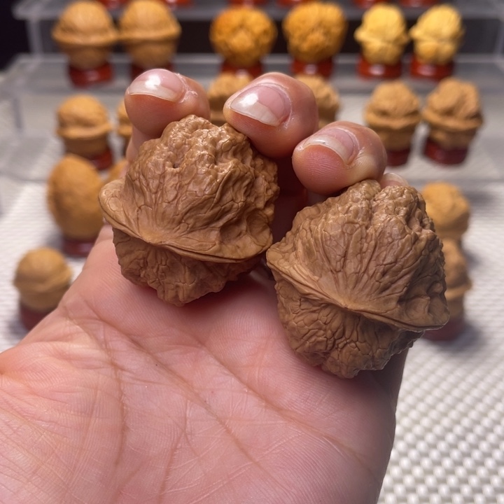 文玩核桃把件21凌波金蟾