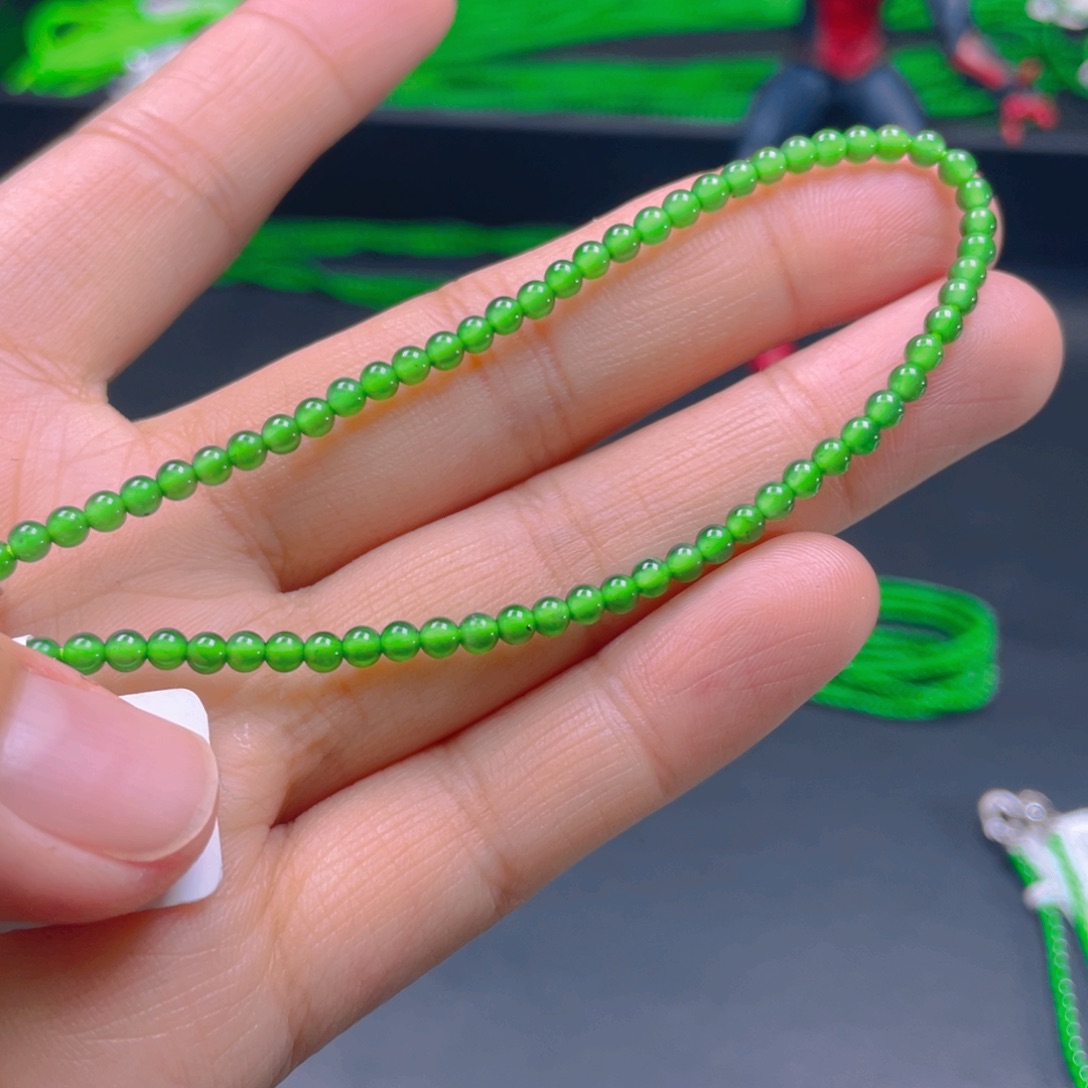 翡翠颈饰未镶嵌，1