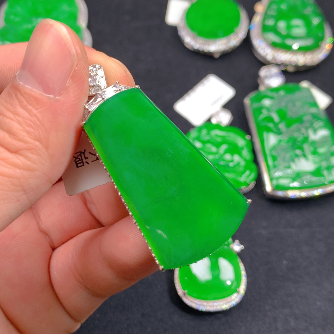 翡翠颈饰银S925镶嵌111111111111