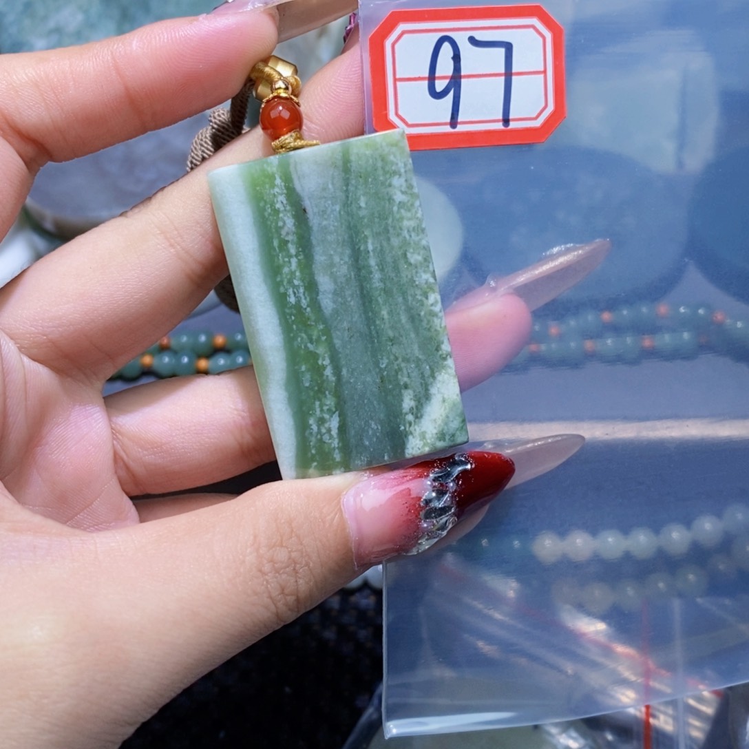 和田玉和田玉边角料随机发未镶嵌