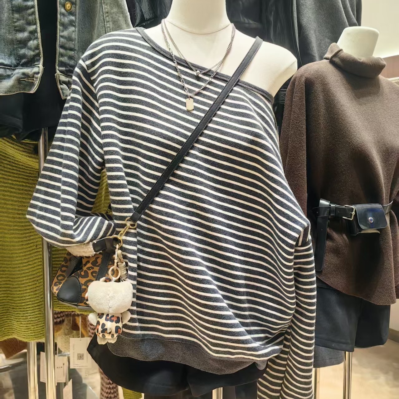 秋冬新款慵懒风宽松显瘦条纹圆领套头针织长袖上衣