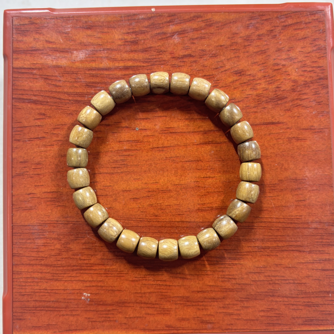 c458绿檀卡0.7cm单圈手串