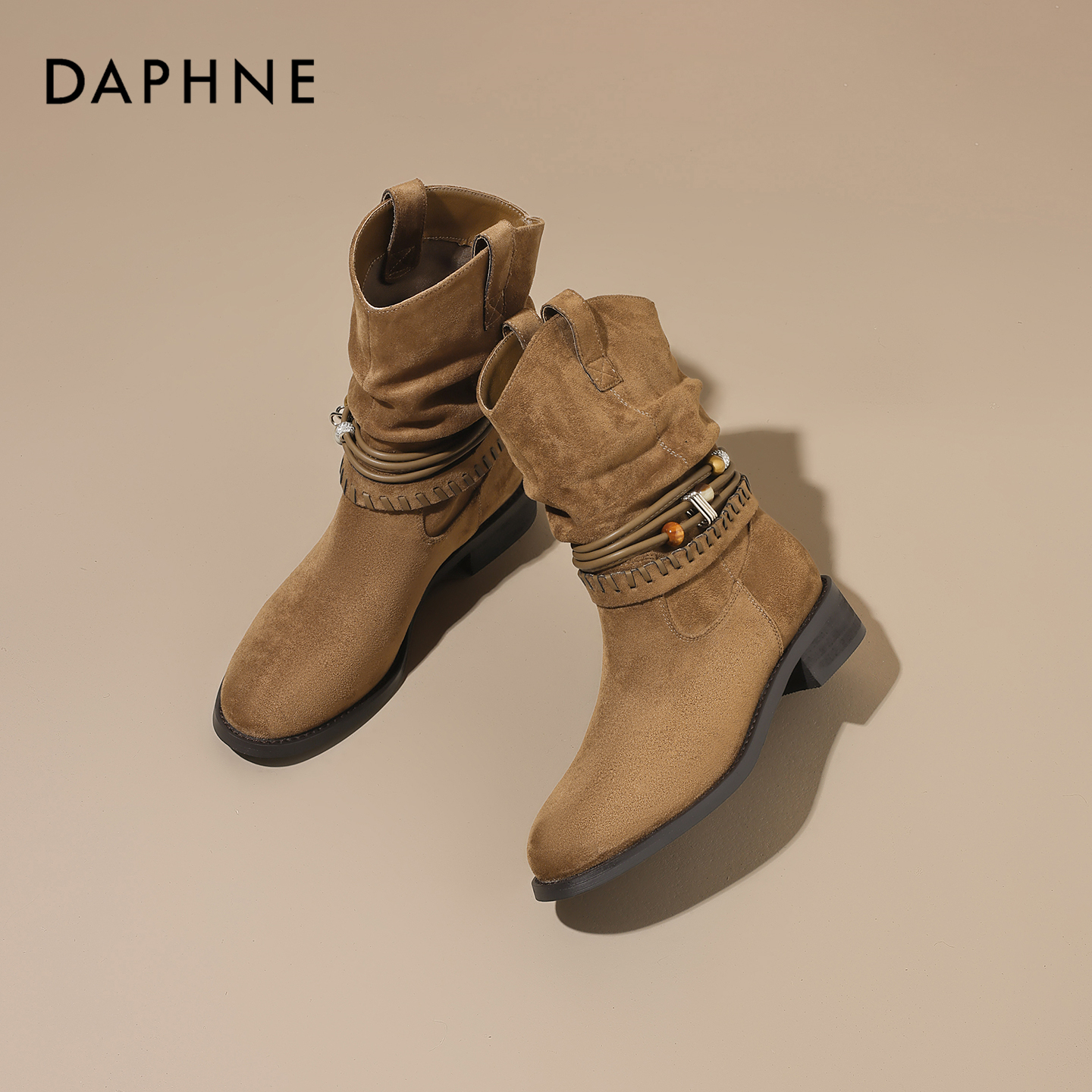 Daphne/达芙妮堆堆靴女粗跟气质时装靴子百搭显瘦爆款绒面小短靴