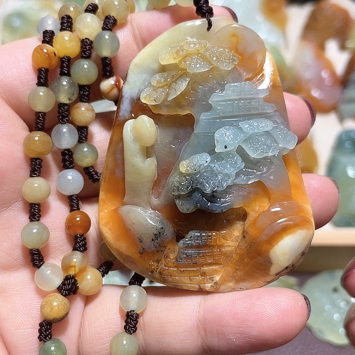 岫玉吊坠(赠链)未镶嵌